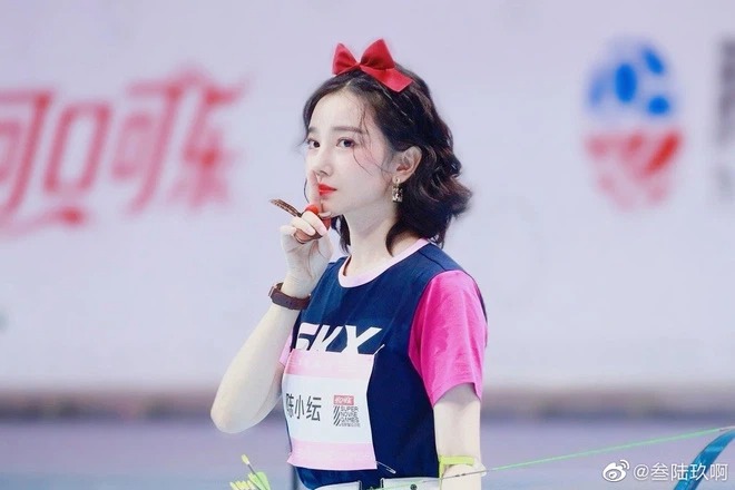 Xiêu lòng trước vẻ đẹp của loạt hotgirl làng game, có người giống hệt Lưu Diệc Phi - Ảnh 2 Xiêu lòng trước vẻ đẹp của loạt hotgirl làng game, có người giống hệt Lưu Diệc Phi - Ảnh 2