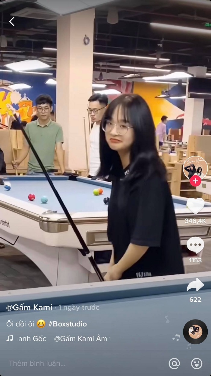 Biểu cảm tự mãn của nàng Gấm Biểu cảm tự mãn của nàng Gấm