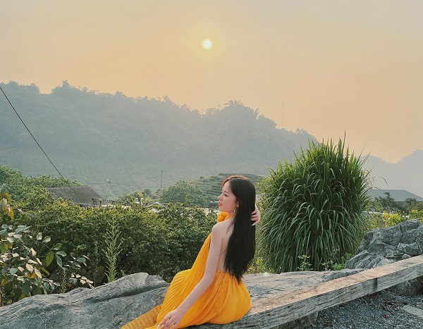 Mèo Sao Hỏa bị tố thiếu ý thức trên xe ô tô, con người thật nàng hotgirl được phơi bày - Ảnh 4 Mèo Sao Hỏa bị tố thiếu ý thức trên xe ô tô, con người thật nàng hotgirl được phơi bày - Ảnh 4