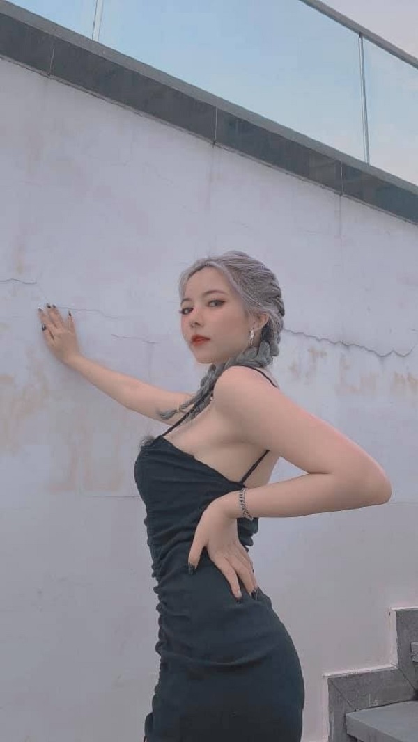 Streamer Ohsusu ẩn ý có người yêu mới hậu ồn ào 'xin link' cách đây 2 năm - Ảnh 2 Streamer Ohsusu ẩn ý có người yêu mới hậu ồn ào 'xin link' cách đây 2 năm - Ảnh 2