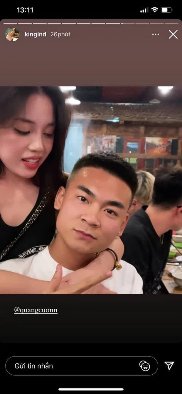 Cả hai có mối quan hệ rất thân thiết Cả hai có mối quan hệ rất thân thiết