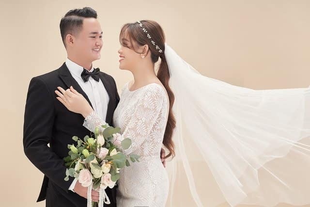 Chuyện tình 5 năm của 'thánh sún' Ngân Thảo đã đơm trái ngọt - Ảnh 2