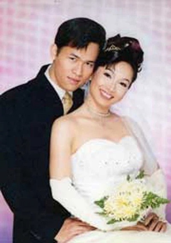 Cao chỉ 1m57, mỹ nhân này vẫn trở thành Hoa hậu Việt Nam nức tiếng lịch sử 4 Cao chỉ 1m57, mỹ nhân này vẫn trở thành Hoa hậu Việt Nam nức tiếng lịch sử 4