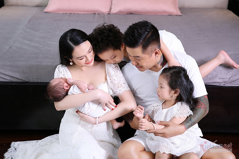 Có thể bạn chưa biết tên thật của loạt nhóc tì siêu hot nhà Sao Việt 8 Có thể bạn chưa biết tên thật của loạt nhóc tì siêu hot nhà Sao Việt 8
