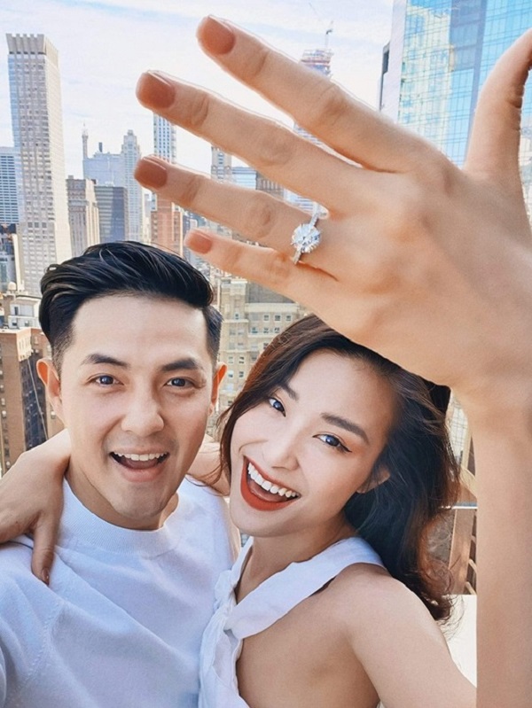 Đông Nhi và Ông Cao Thắng là minh chứng cho tình yêu cổ tích (10 năm) Đông Nhi và Ông Cao Thắng là minh chứng cho tình yêu cổ tích (10 năm)