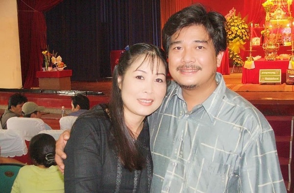 NSND Hồng Vân bất ngờ đổi tên fanpage thành Nghệ sĩ Hồng Vân 3 NSND Hồng Vân bất ngờ đổi tên fanpage thành Nghệ sĩ Hồng Vân 3