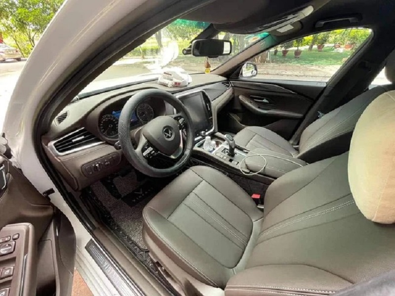 Tin xe hot nhất 5/8: VinFast Lux A2.0 chạy lướt giá 'ngọt', BMW 7-Series giảm gần 600 triệu đồng - Ảnh 5 Tin xe hot nhất 5/8: VinFast Lux A2.0 chạy lướt giá 'ngọt', BMW 7-Series giảm gần 600 triệu đồng - Ảnh 5
