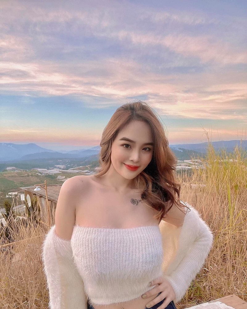 Hot girl Thúy Vy, cô gái 'bóc phốt' Jack 'tình trường lươn lẹo' đến có con (ảnh IGNV) Hot girl Thúy Vy, cô gái 'bóc phốt' Jack 'tình trường lươn lẹo' đến có con (ảnh IGNV)
