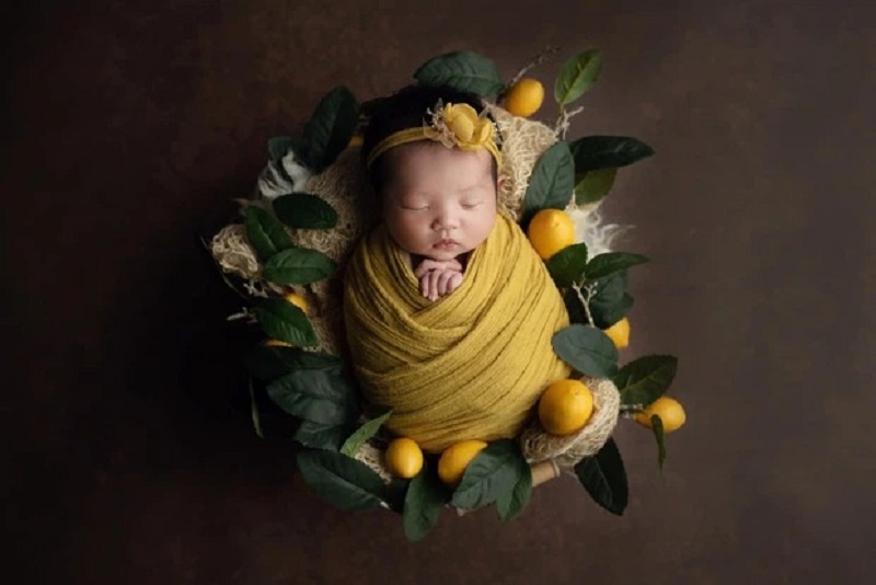 'Kén em' Suchin được bố mẹ rất đầu tư ghi lại khoảnh khắc 1 tháng tuổi 'Kén em' Suchin được bố mẹ rất đầu tư ghi lại khoảnh khắc 1 tháng tuổi