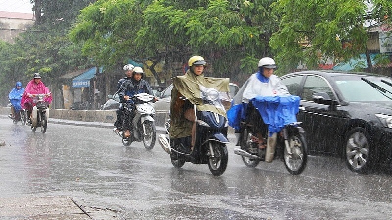 Dự báo thời tiết 11/8: Mưa dông cục bộ nhiều nơi, trong cơn đông đề phòng lốc sét Dự báo thời tiết 11/8: Mưa dông cục bộ nhiều nơi, trong cơn đông đề phòng lốc sét