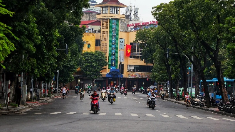 Dự báo thời tiết 26/8: Mưa rào và dông sáng sớm ở Hà Nội, trời mát mẻ