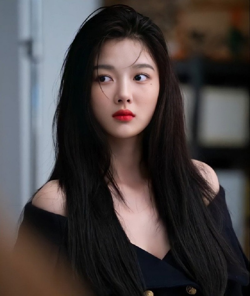 Kim Yoo Jung thoát mác sao nhí, xinh đẹp quyến rũ tựa nữ thần trong phim mới 5