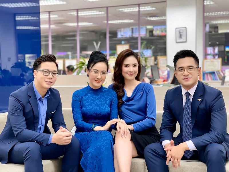 BTV Hoài Anh hé lộ việc làm đặc biệt của các BTV, MC nhà VTV hậu đóng máy - Ảnh 3 BTV Hoài Anh hé lộ việc làm đặc biệt của các BTV, MC nhà VTV hậu đóng máy - Ảnh 3