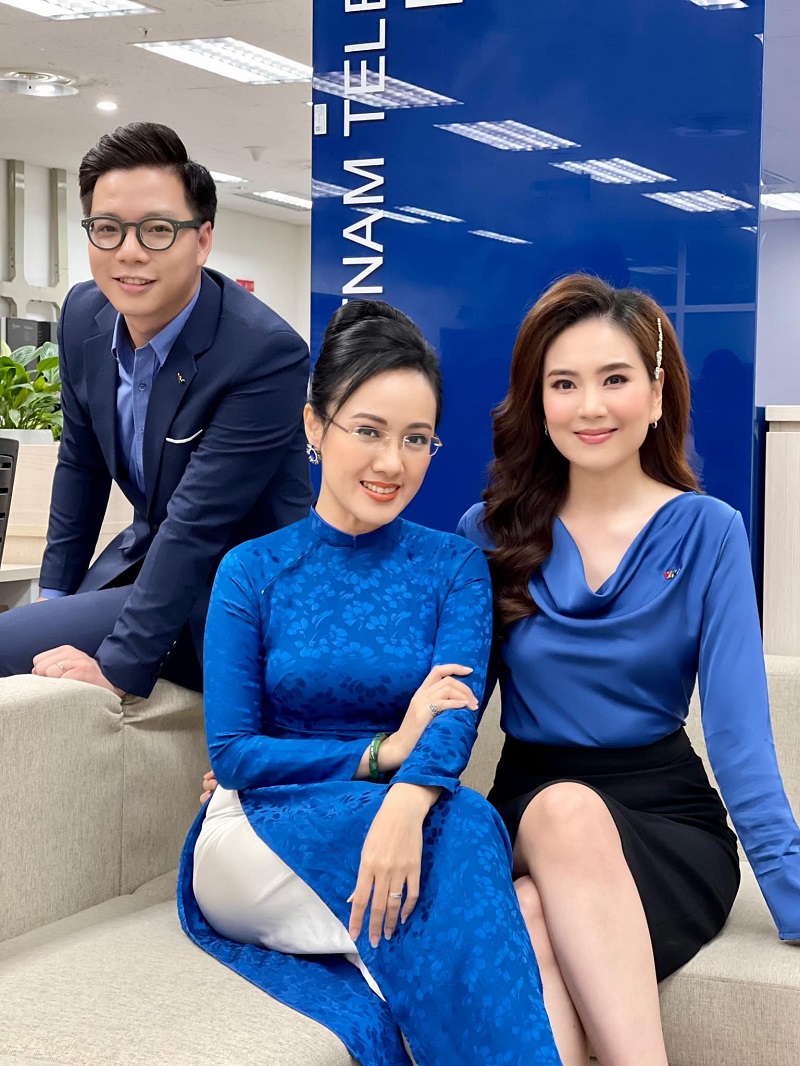 BTV Hoài Anh và MC Mai Ngọc xinh đẹp, quý phái sau hậu trường BTV Hoài Anh và MC Mai Ngọc xinh đẹp, quý phái sau hậu trường