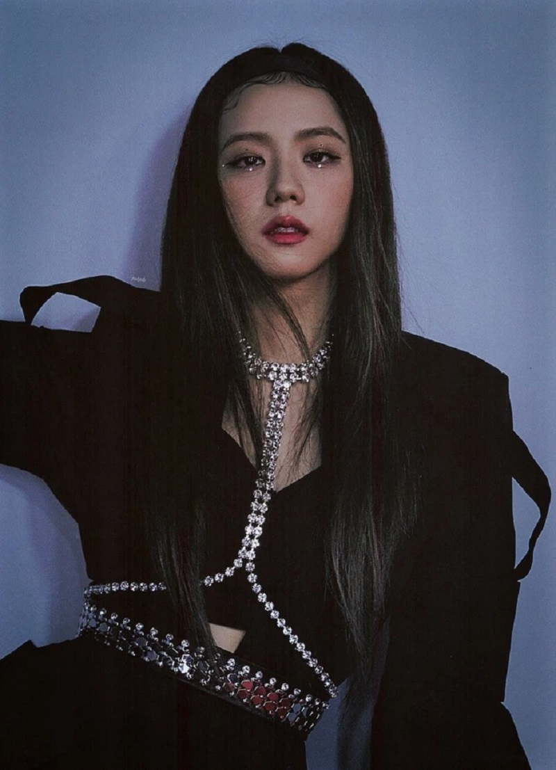 Ngất ngây nhan sắc hậu trường của Jisoo (BLACKPINK), chỉ thay đổi một thứ mà hút mọi ánh nhìn - Ảnh 5 Ngất ngây nhan sắc hậu trường của Jisoo (BLACKPINK), chỉ thay đổi một thứ mà hút mọi ánh nhìn - Ảnh 5