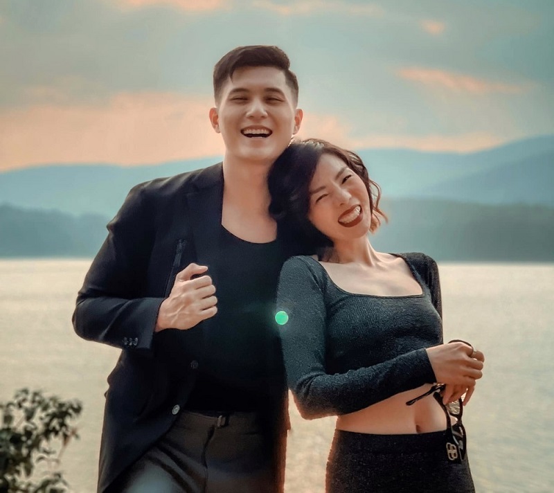 Hết 'quay xe' với Mr Đàm, Lệ Quyên lại 'hả hê' giữa ồn ào của bà Hằng và sao Việt 5 Hết 'quay xe' với Mr Đàm, Lệ Quyên lại 'hả hê' giữa ồn ào của bà Hằng và sao Việt 5