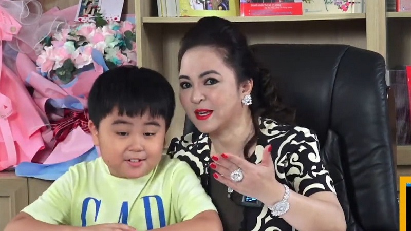 Con chung của bà Phương Hằng với ông Dũng 'lò vôi' lộ tố chất khác thường 5 Con chung của bà Phương Hằng với ông Dũng 'lò vôi' lộ tố chất khác thường 5