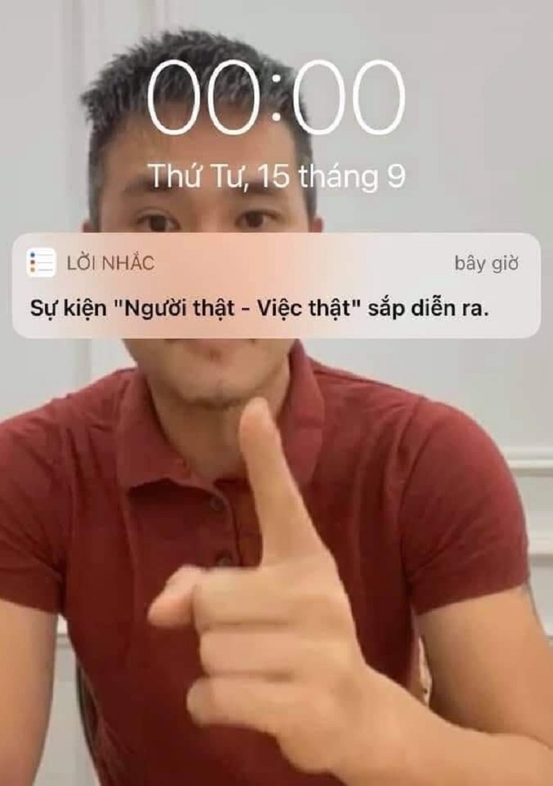 Bà Phương Hằng buông, vợ chồng Công Vinh - Thủy Tiên vẫn bị một nhóm người đeo bám đòi sao kê 4 Bà Phương Hằng buông, vợ chồng Công Vinh - Thủy Tiên vẫn bị một nhóm người đeo bám đòi sao kê 4