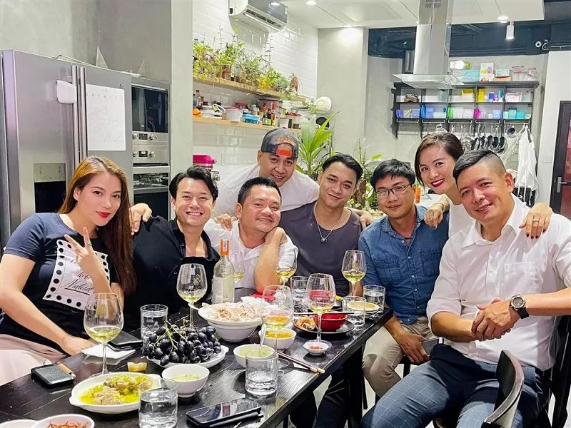 Trương Ngọc Ánh thời gian gần đây gây xôn xao với thân hình tròn trịa trông thấy. Ảnh: FBNV Trương Ngọc Ánh thời gian gần đây gây xôn xao với thân hình tròn trịa trông thấy. Ảnh: FBNV