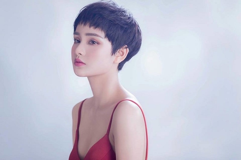 Hiền Hồ đẹp không tì vết dù năm lần bảy lượt dính nghi vấn can thiệp 'dao kéo' Hiền Hồ đẹp không tì vết dù năm lần bảy lượt dính nghi vấn can thiệp 'dao kéo'