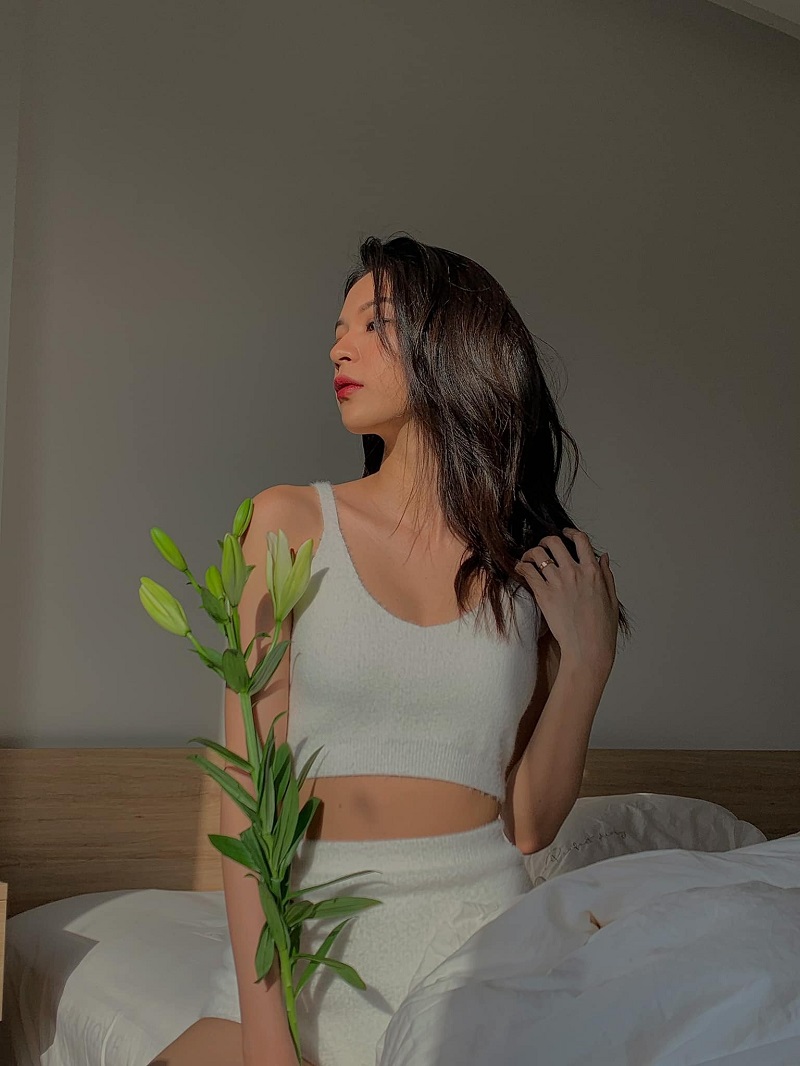 Bản sao Chi Pu khoe body mướt mắt vẫn bị ghẹo: 'Xinh đẹp thì đừng đi hát' - Ảnh 4 Bản sao Chi Pu khoe body mướt mắt vẫn bị ghẹo: 'Xinh đẹp thì đừng đi hát' - Ảnh 4