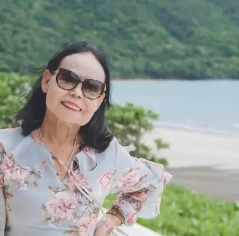 Bà Phương Hằng báo tin buồn từ ông Dũng 'lò vôi' hậu ồn ào bị luật sư 'giở trò' 3 Bà Phương Hằng báo tin buồn từ ông Dũng 'lò vôi' hậu ồn ào bị luật sư 'giở trò' 3