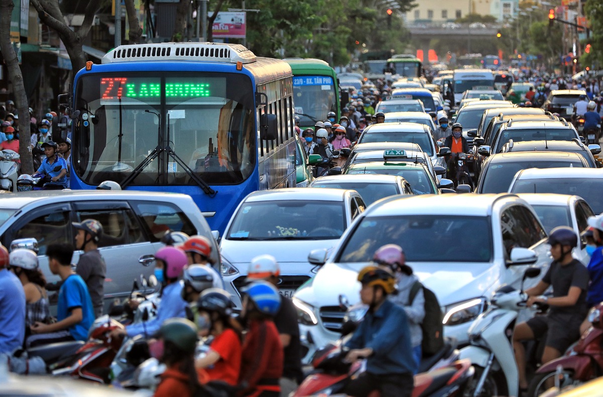 Đề xuất thu phí ô tô vào TP.HCM cao nhất 70.000 đồng (ảnh minh họa VnExpress) Đề xuất thu phí ô tô vào TP.HCM cao nhất 70.000 đồng (ảnh minh họa VnExpress)
