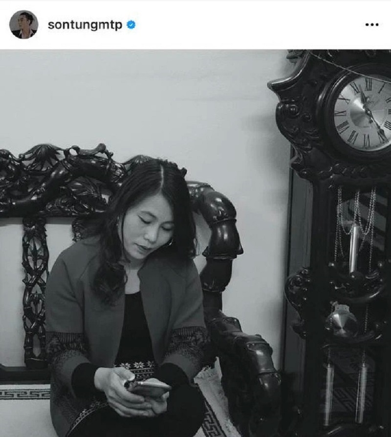 Sơn Tùng khẳng định chủ quyền với Hải Tú bằng một hành động, điều Thiều Bảo Trâm 8 năm ước ao - Ảnh 1 Sơn Tùng khẳng định chủ quyền với Hải Tú bằng một hành động, điều Thiều Bảo Trâm 8 năm ước ao - Ảnh 1