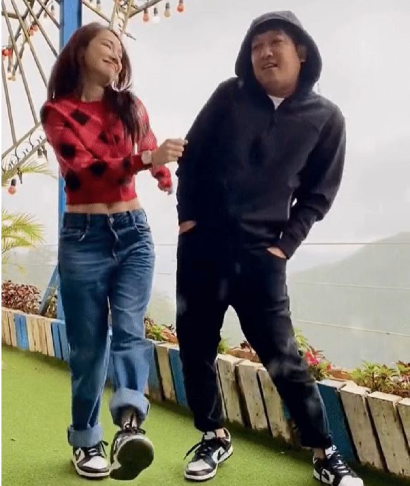 Nhã Phương lộ body gầy đáng báo động, Trường Giang bị nhắc nhở 'dùng vợ như phá' - Ảnh 2 Nhã Phương lộ body gầy đáng báo động, Trường Giang bị nhắc nhở 'dùng vợ như phá' - Ảnh 2