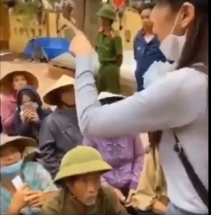 Giữa lúc Thủy Tiên gặp 'biến' lớn, một hộ dân nhận 210 triệu đồng bất ngờ đứng ra tiết lộ sự thật 4 Giữa lúc Thủy Tiên gặp 'biến' lớn, một hộ dân nhận 210 triệu đồng bất ngờ đứng ra tiết lộ sự thật 4