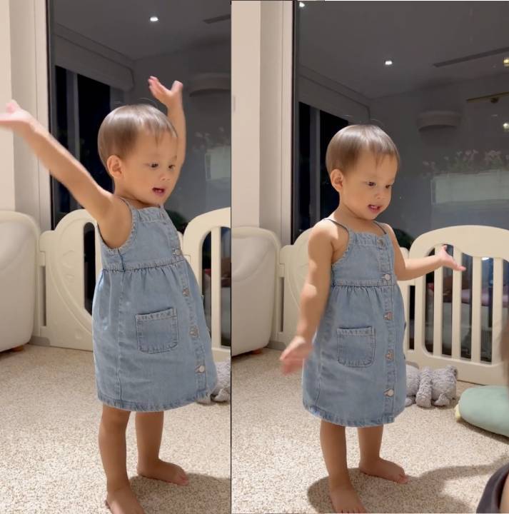 Con gái Hà Hồ đang ở giai đoạn tiền 'bùng nổ ngôn ngữ' nên bé rất thích nói chuyện Con gái Hà Hồ đang ở giai đoạn tiền 'bùng nổ ngôn ngữ' nên bé rất thích nói chuyện