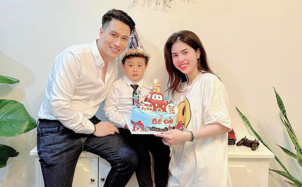 Việt Anh và vợ cũ hội ngộ để tổ chức sinh nhật cho con trai tròn 5 tuổi.
