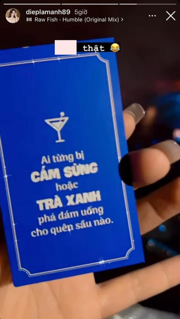 Diệp Lâm Anh ngầm ẩn ý chuyện bị cắm sừng và có trà xanh xen vào chuyện tình cảm (Ảnh: FBNV) Diệp Lâm Anh ngầm ẩn ý chuyện bị cắm sừng và có trà xanh xen vào chuyện tình cảm (Ảnh: FBNV)