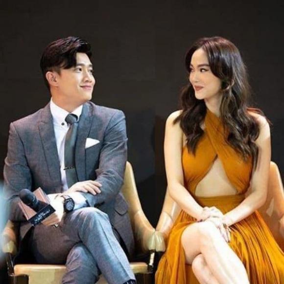 Quốc Trường - Minh Hằng không ít lần để lộ hint hẹn hò nhưng nhiều người cho rằng tất cả chỉ để PR cho phim họ đóng chung (Ảnh: Internet) Quốc Trường - Minh Hằng không ít lần để lộ hint hẹn hò nhưng nhiều người cho rằng tất cả chỉ để PR cho phim họ đóng chung (Ảnh: Internet)
