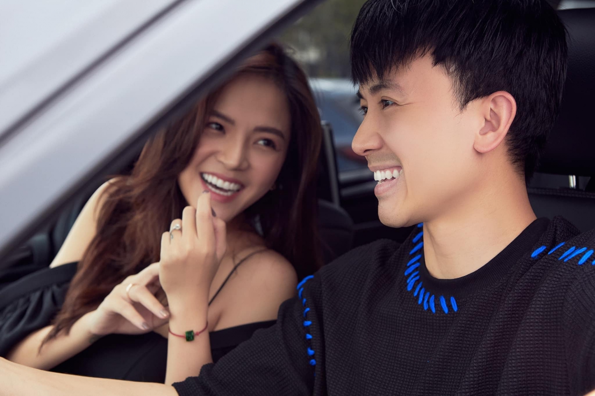 Thu Quỳnh đăng tải hình ảnh tình tứ bên diễn viên Hoàng Anh Vũ (Ảnh: FBNV) Thu Quỳnh đăng tải hình ảnh tình tứ bên diễn viên Hoàng Anh Vũ (Ảnh: FBNV)