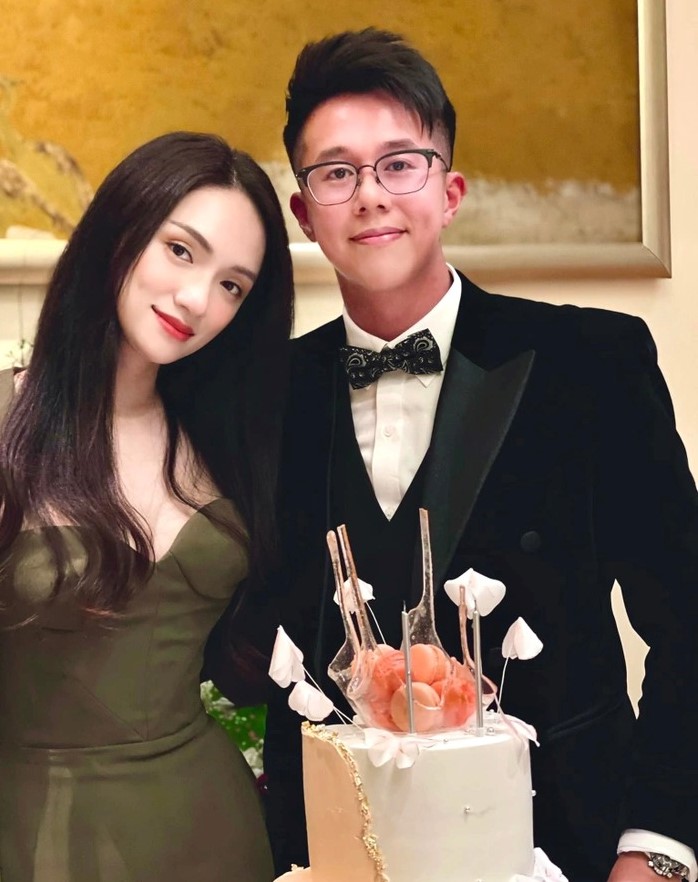 Hương Giang - Matt Liu là 1 cặp đôi đẹp trong showbiz Việt. Thế nhưng thời gian gần đây dính nghi vấn 'đường ai nấy đi' khiến dân mạng chú ý (Ảnh: Internet) Hương Giang - Matt Liu là 1 cặp đôi đẹp trong showbiz Việt. Thế nhưng thời gian gần đây dính nghi vấn 'đường ai nấy đi' khiến dân mạng chú ý (Ảnh: Internet)