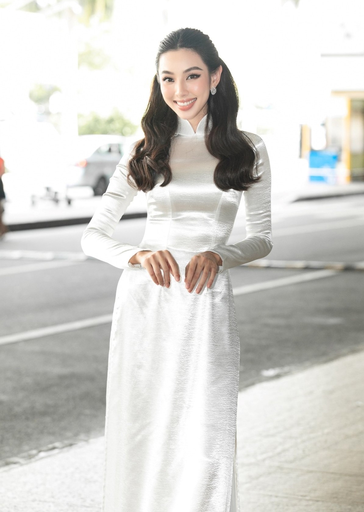 Thùy Tiên 'tố' thẳng mặt cuộc thi H'Hen Niê làm Giám khảo, phân trần về danh hiệu Miss Grand International  1