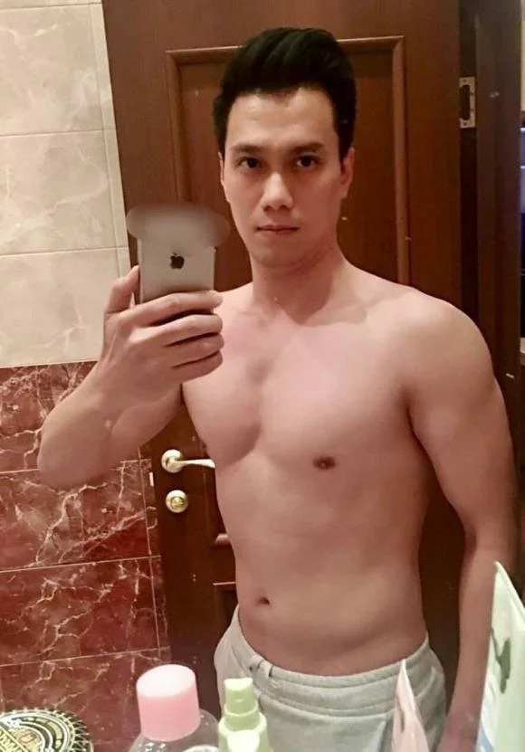 Việt Anh khoe body 'mướt mắt' sau khi giảm cân Việt Anh khoe body 'mướt mắt' sau khi giảm cân