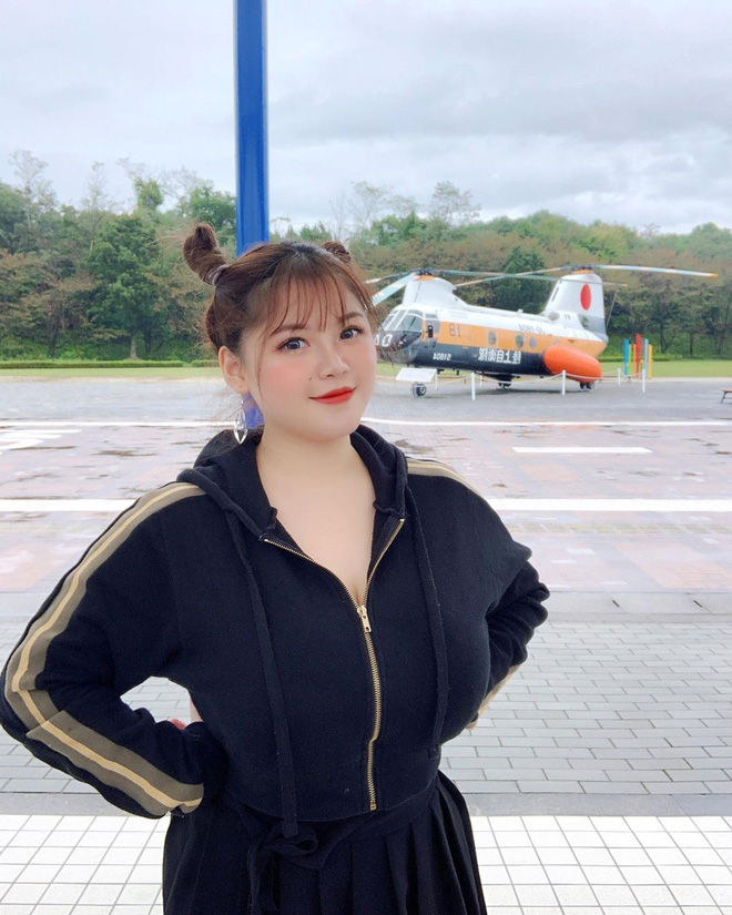 'Hotgirl siêu vòng 1' Võ Thị Thu Trang 'Hotgirl siêu vòng 1' Võ Thị Thu Trang