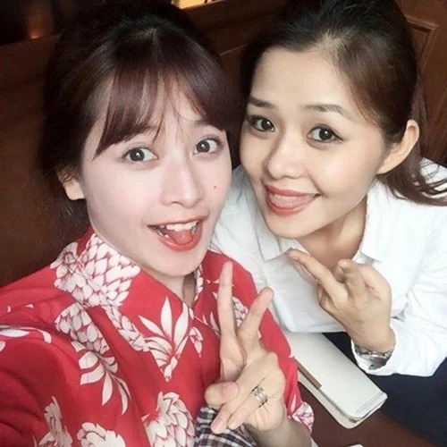 Chi Pu và chị gái Thùy Vân