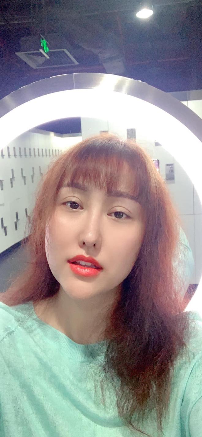 Phi Thanh Vân khoe vẻ đẹp hậu thẩm mỹ nhiều lần