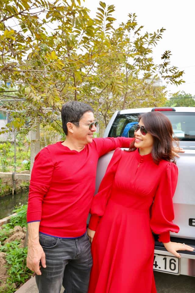 Chí Trung và bạn gái Ý Lan lên đồ lộng lẫy trong những ngày đầu năm mới Chí Trung và bạn gái Ý Lan lên đồ lộng lẫy trong những ngày đầu năm mới