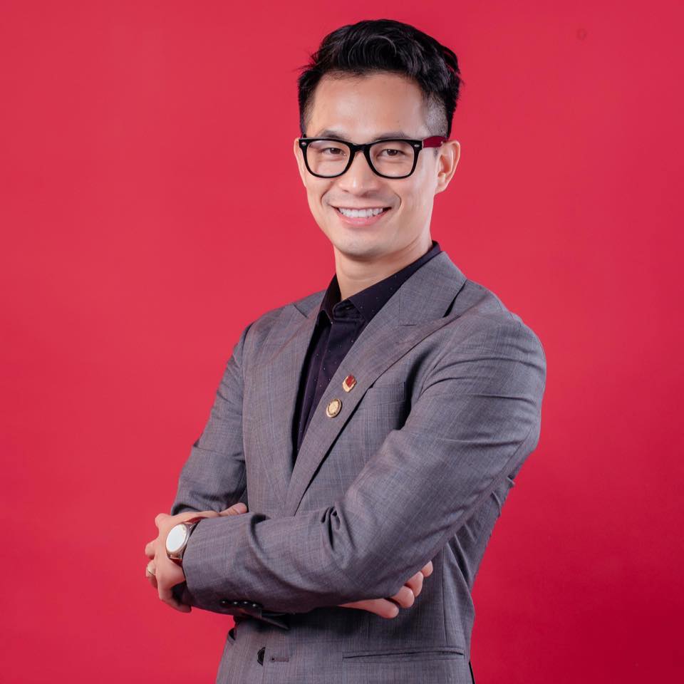 Diện mạo điển trai ngoài đời của Mạnh Cường