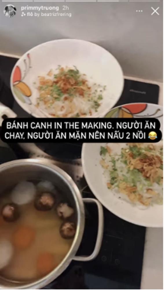 Mới đây, cô nàng tiếp tục trổ tài bếp núc Mới đây, cô nàng tiếp tục trổ tài bếp núc