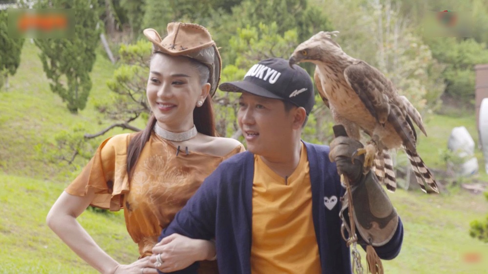 Lâm Khánh Chi tiết lộ với Trường Giang về quá khứ của mình