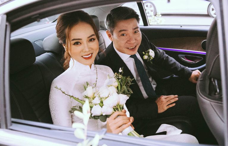 Vợ trẻ phản ứng thế nào trước hình ảnh soái ca một thời của 'cô Đẩu' Công Lý? - Ảnh 1 Vợ trẻ phản ứng thế nào trước hình ảnh soái ca một thời của 'cô Đẩu' Công Lý? - Ảnh 1
