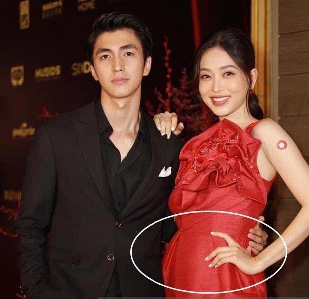 Phương Nga vướng nghi vấn mang bầu với Bình An khi lộ vòng 2 bất thường tại sự kiện mới đây. Ảnh: Kênh 14 Phương Nga vướng nghi vấn mang bầu với Bình An khi lộ vòng 2 bất thường tại sự kiện mới đây. Ảnh: Kênh 14