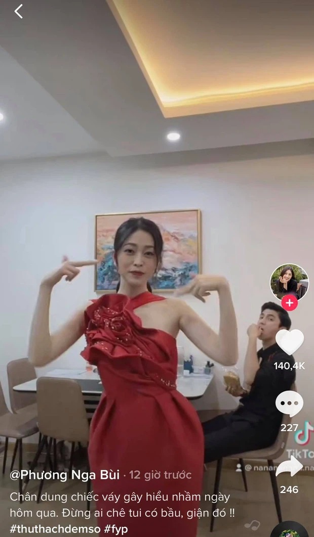 Nàng Á hậu đã đăng tải hình ảnh chứng minh mình không mang bầu, nhưng lời lẽ cô dùng khiến nhiều người bức xúc. Ảnh: tiktok Nàng Á hậu đã đăng tải hình ảnh chứng minh mình không mang bầu, nhưng lời lẽ cô dùng khiến nhiều người bức xúc. Ảnh: tiktok