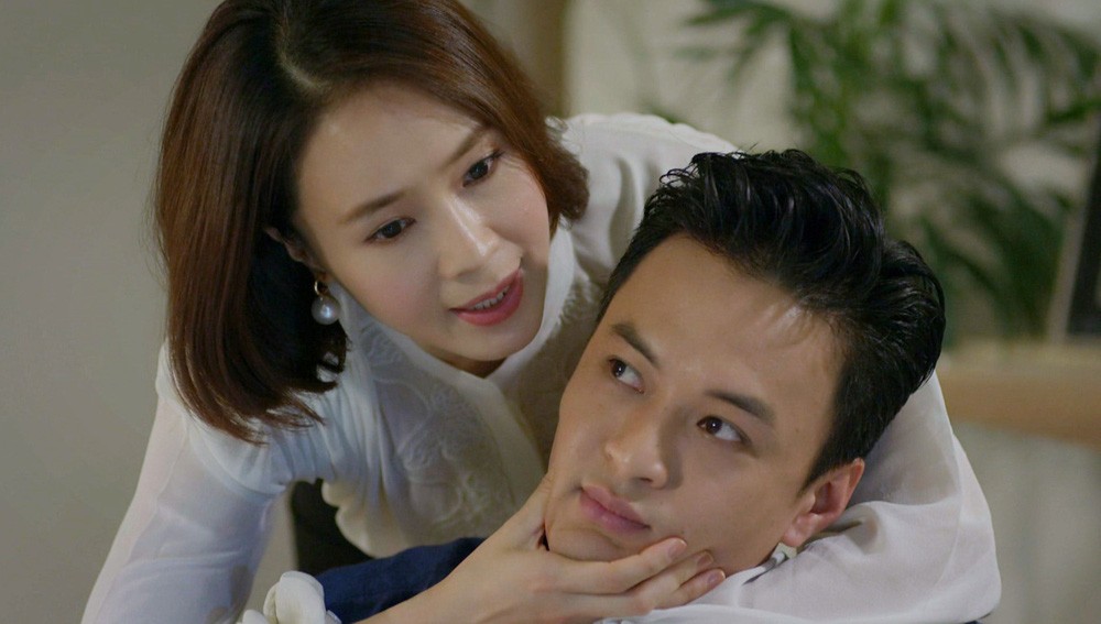 Hồng Đăng và Hồng Diễm tiếp tục có sự kết hợp ăn ý trong Hướng Dương Ngược Nắng. Ảnh: Internert