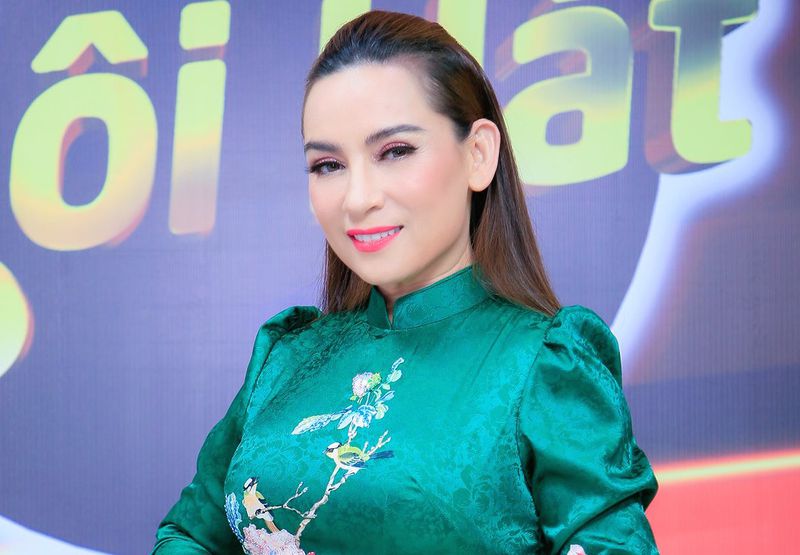 Phi Nhung là giọng ca kỳ cựu trong làng nhạc trữ tình, dân ca. Ảnh: Internet Phi Nhung là giọng ca kỳ cựu trong làng nhạc trữ tình, dân ca. Ảnh: Internet
